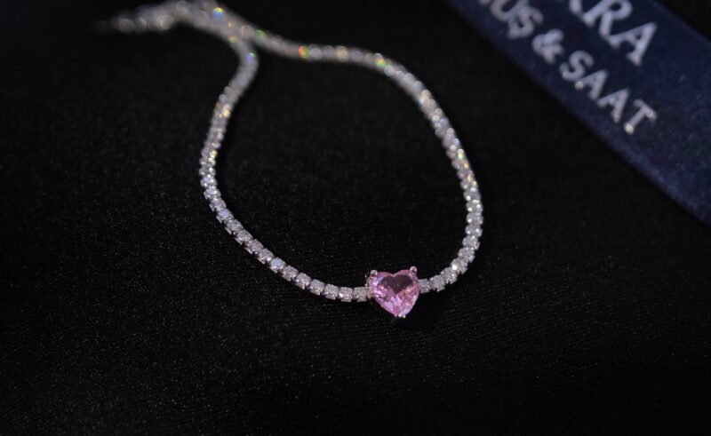 Pembe Kalp Taşlı Gümüş Bileklik – 3.8 Gram