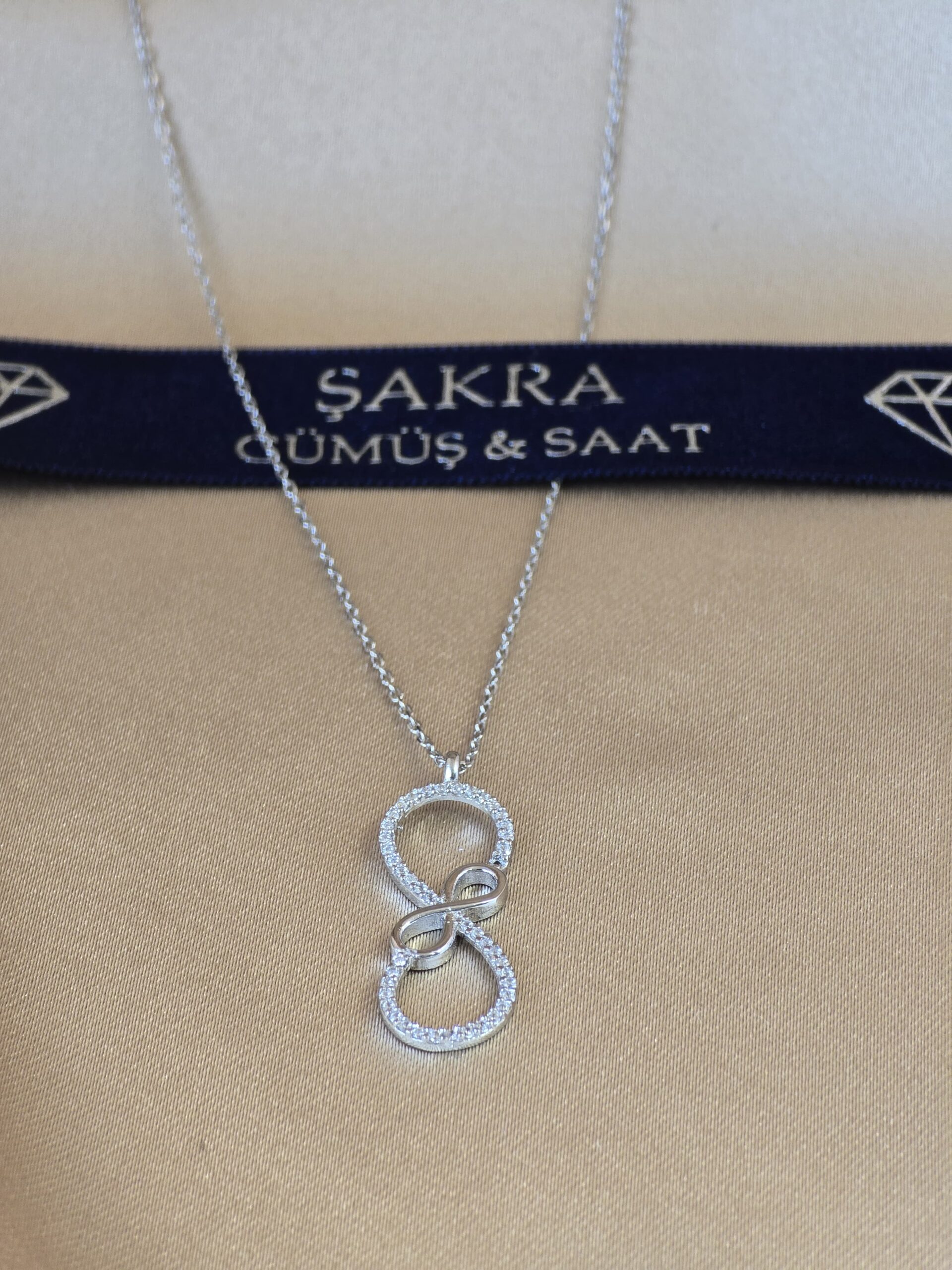 Sonsuzluk Figürlü Zirkon Taşlı 925 Ayar Gümüş Kolye – Gümüş Renk