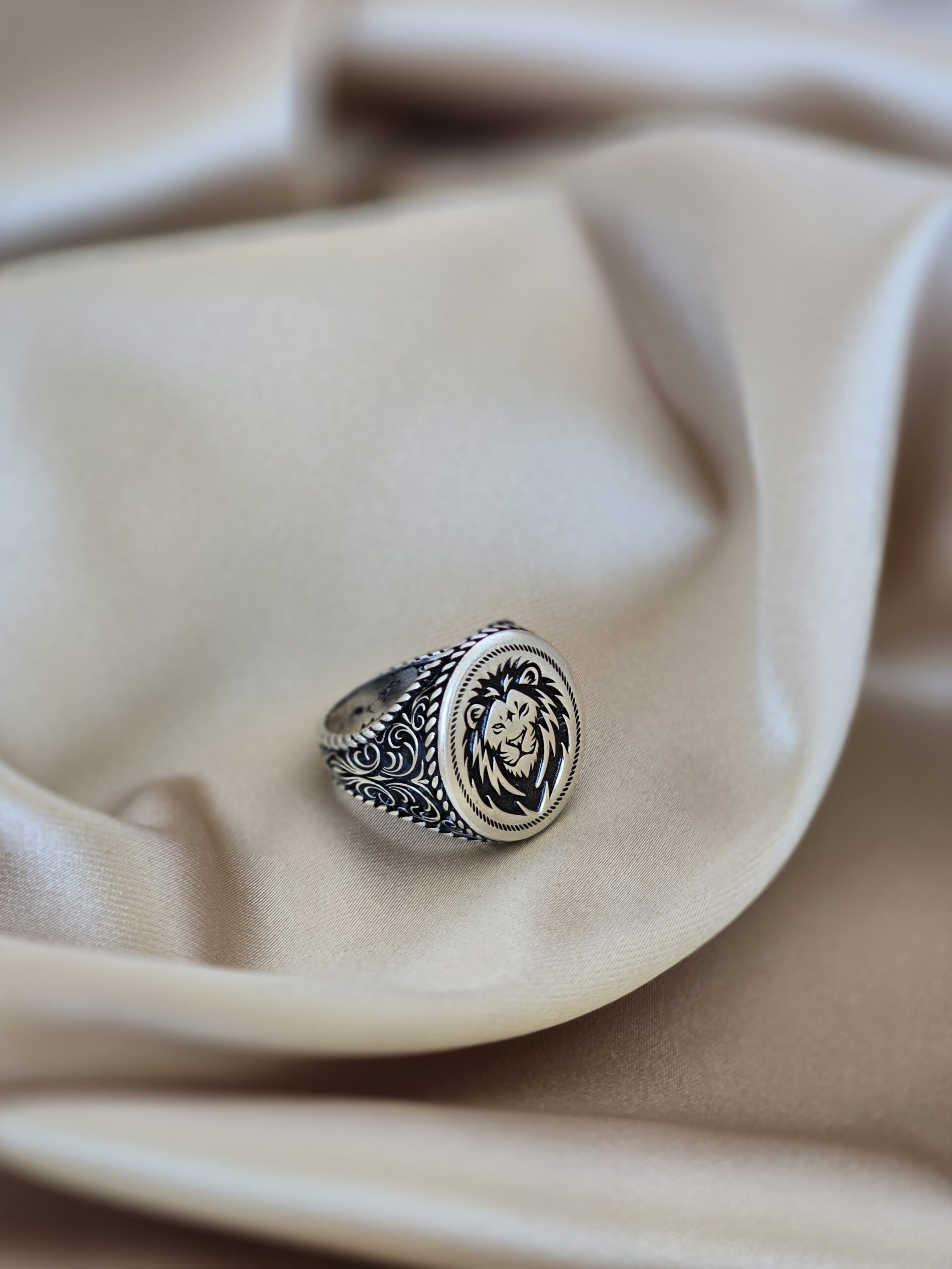 Aslan Motifli Osmanlı Desenli Erkek Gümüş Yüzük – 9 gr | Şakra Gümüş & Saat
