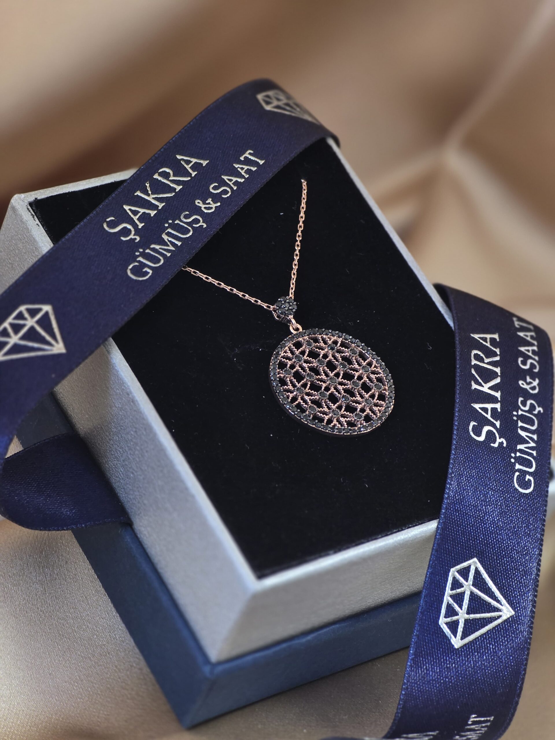 Siyah Taşlı Geometrik Desenli 925 Ayar Gümüş Kolye (Rose) - Görsel 2