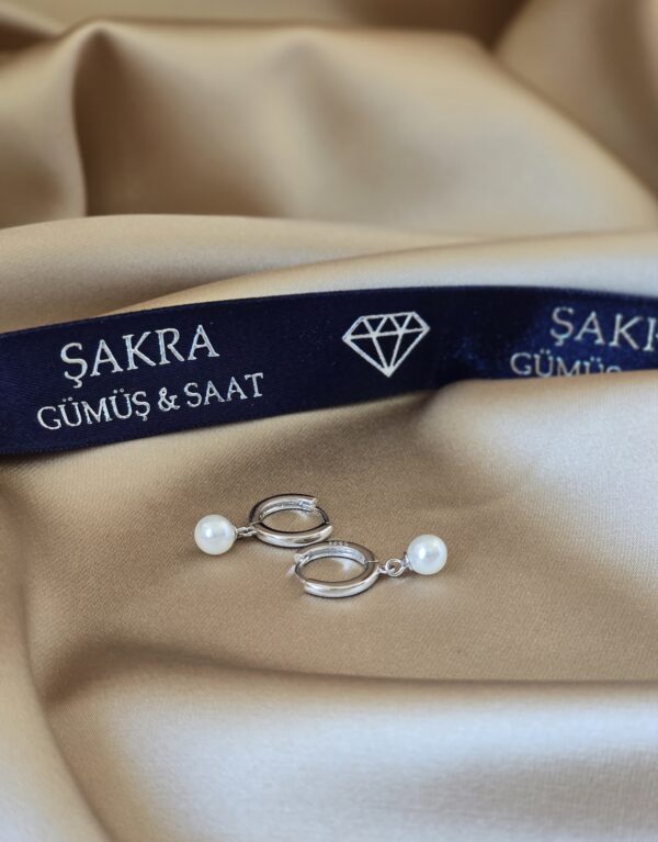 İnci Detaylı Sallantılı Gümüş Küpe – 2.6 gr | Şakra Gümüş & Saat