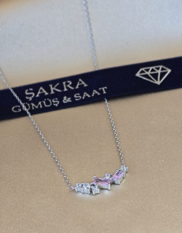 Pembe ve Beyaz Zirkon Taşlı Zarif Sıralı 925 Ayar Gümüş Kolye