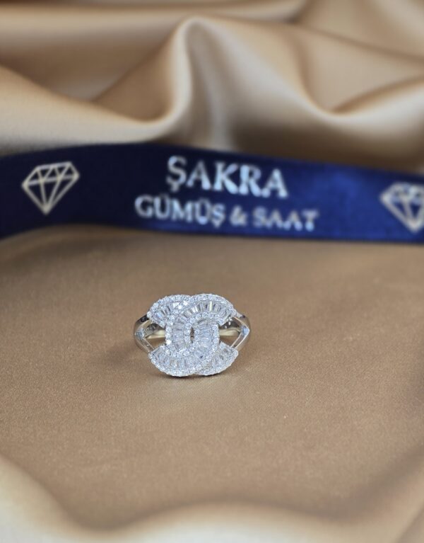 Baget Taşlı Örgü Formlu 925 Ayar Gümüş Yüzük – 4.6 Gram