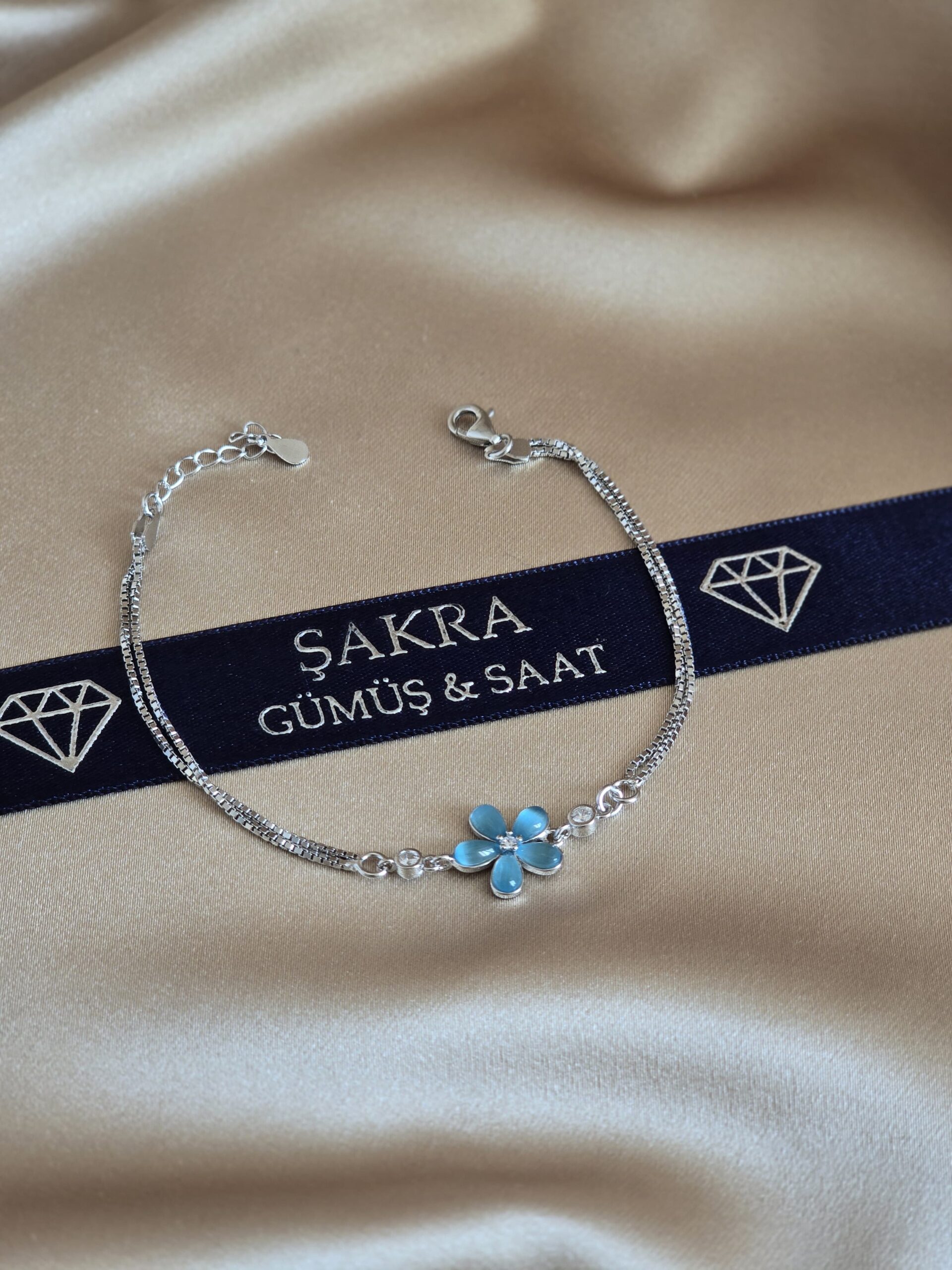 Turkuaz Çiçek Figürlü Zarif Gümüş Bileklik