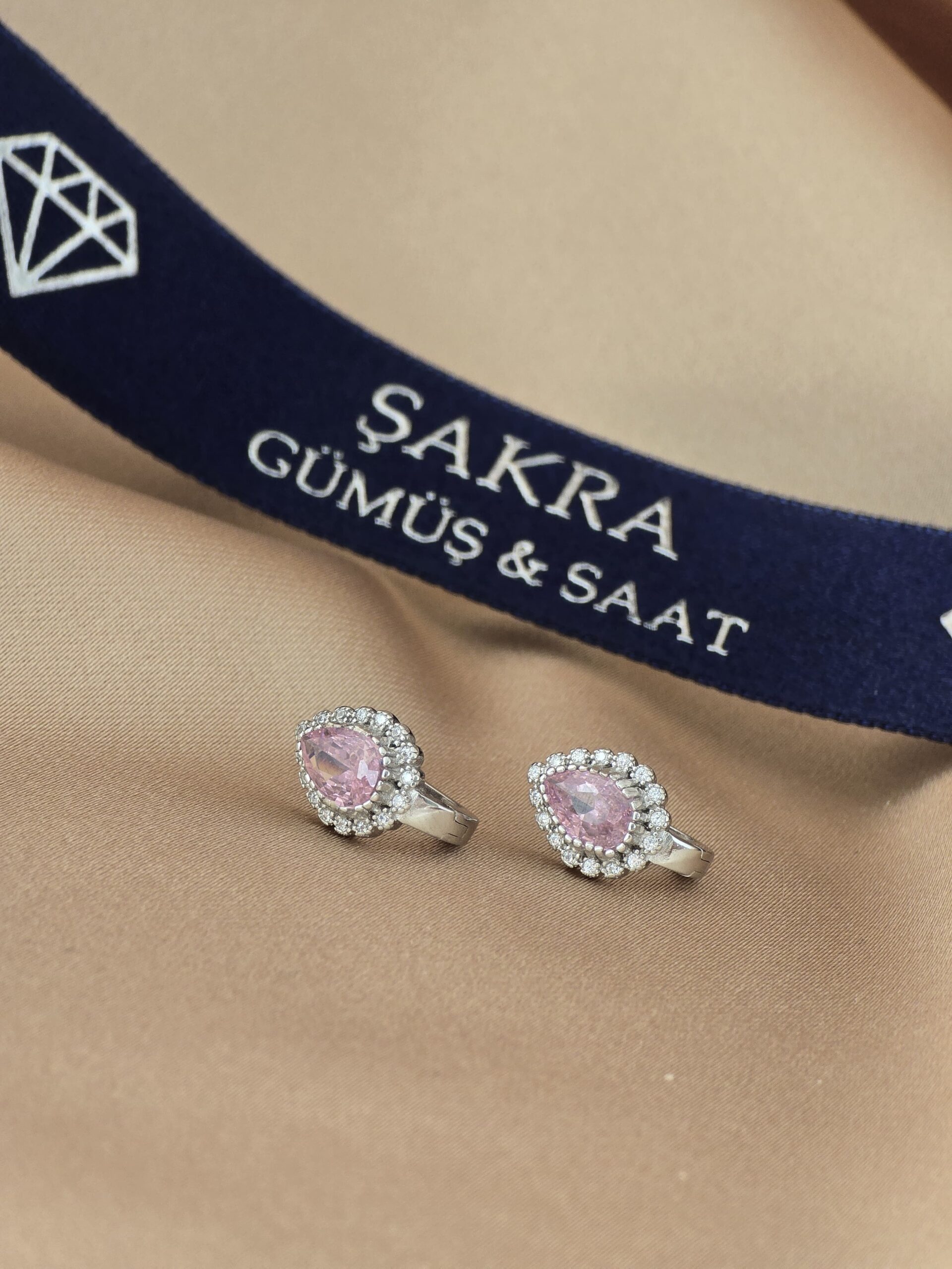 Pembe Damla Kesim Taşlı Zarif Gümüş Küpe - Görsel 2