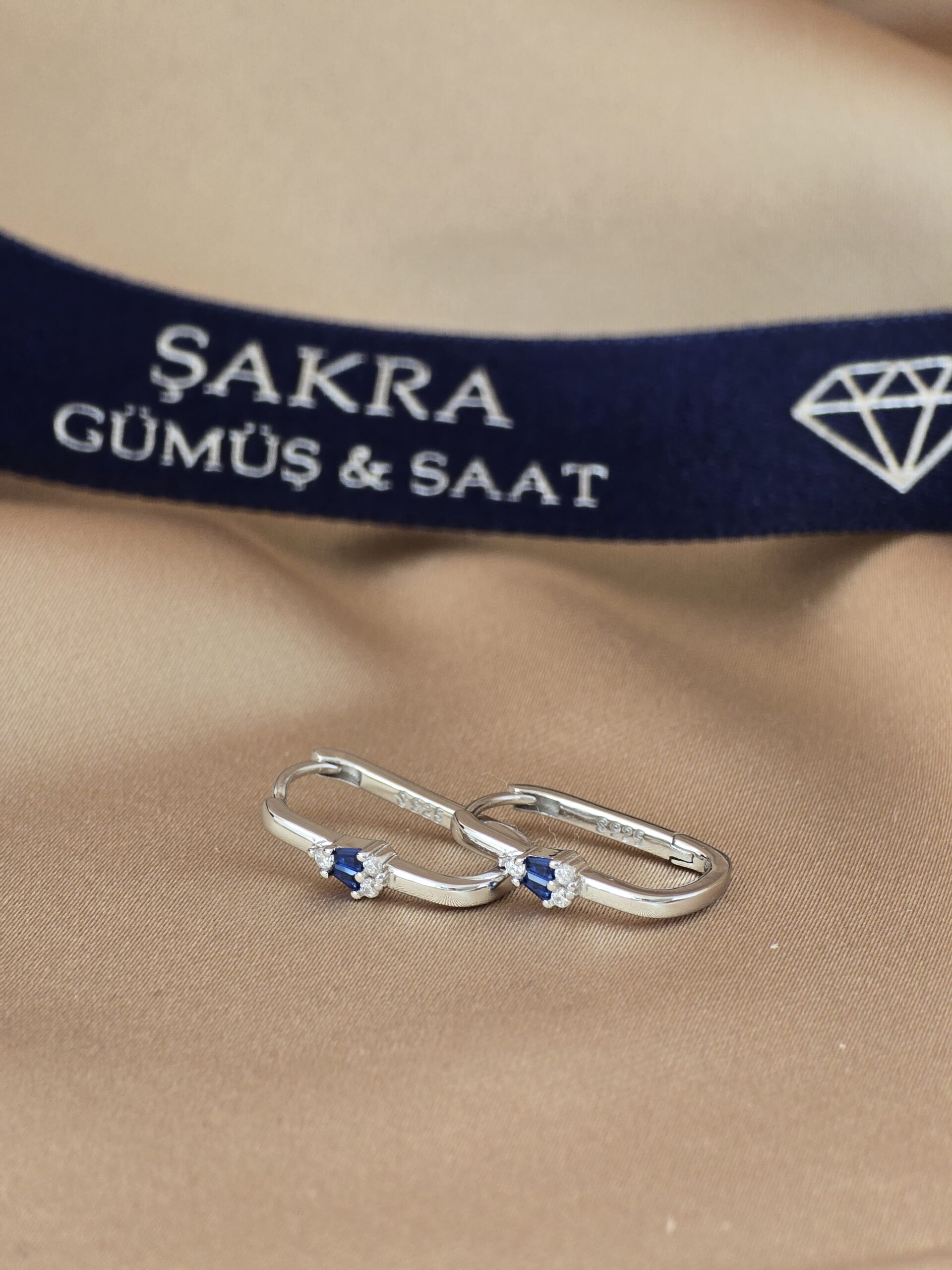 Lacivert Damla Taşlı Minimal Halka Gümüş Küpe - Görsel 2