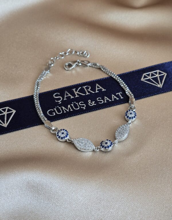 Mavi Taşlı Yaprak Detaylı Zarif Gümüş Bileklik