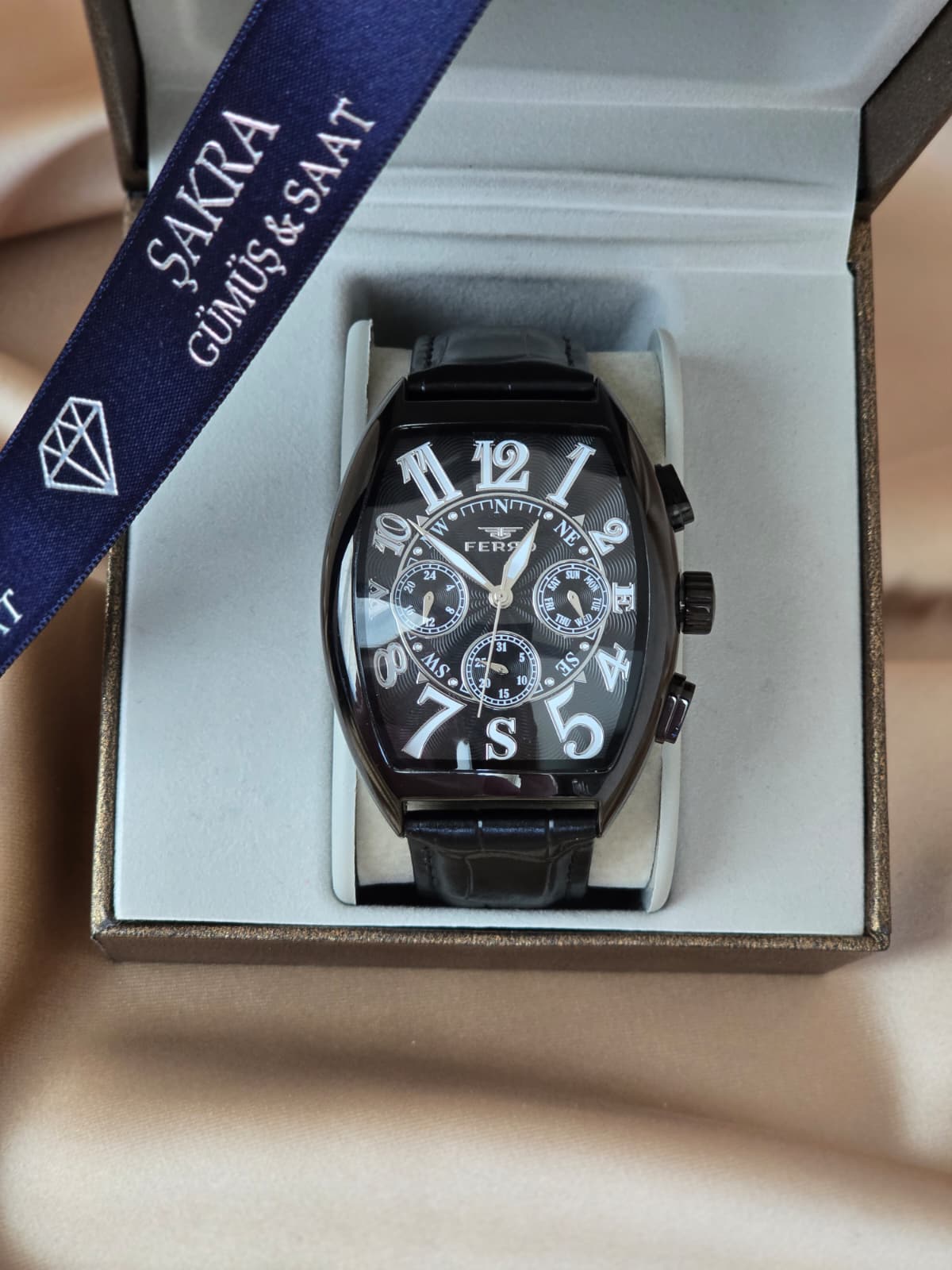 FERRO Siyah Kasa Kavisli Kadran Deri Kordon Erkek Kol Saati - Görsel 4